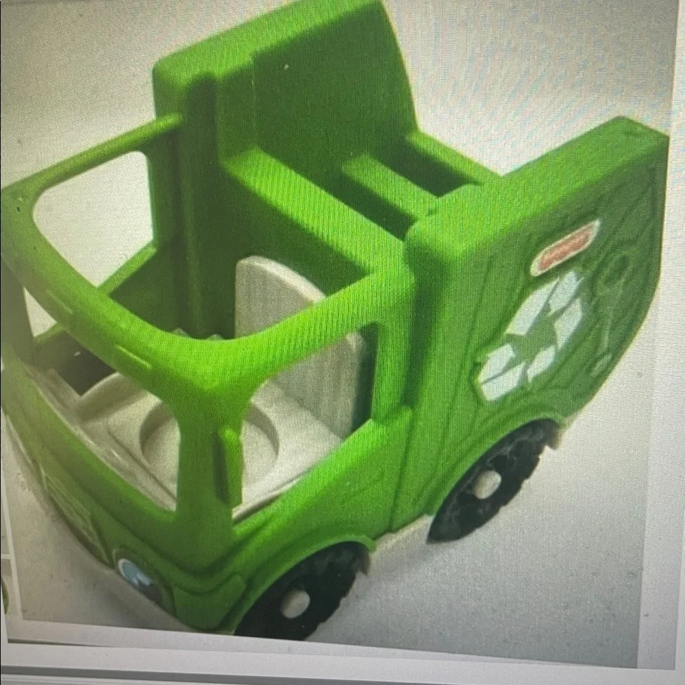 Fisher Price Little People GREEN GARBAGE TRASH TRUCK and man
